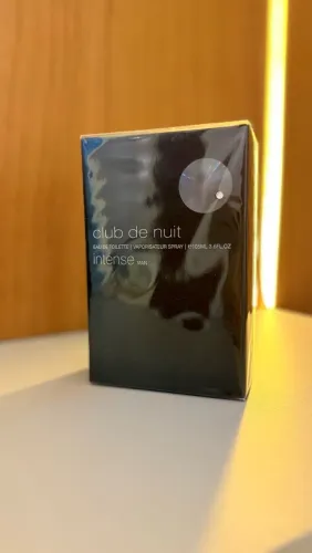 Club de Nuit intense man