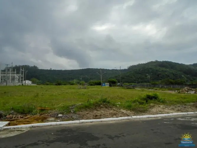 Terreno à Venda em Ingleses - Florianópolis