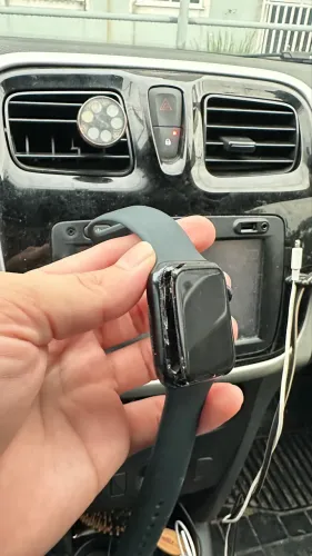 Apple Watch SE 2 Geração! 499 reais! Tela Quebrada! Para tirar peças ou concertar!