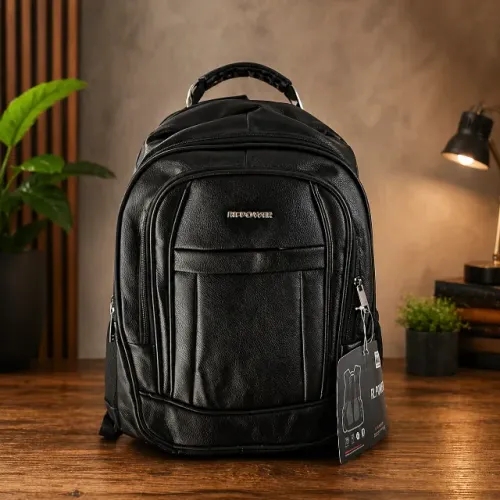Mochila de Couro Unissex