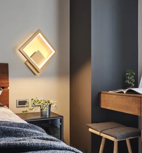 Arandela Led Design Moderno 12W Alumínio escovado dourado. 4000K Marca NITROLUX