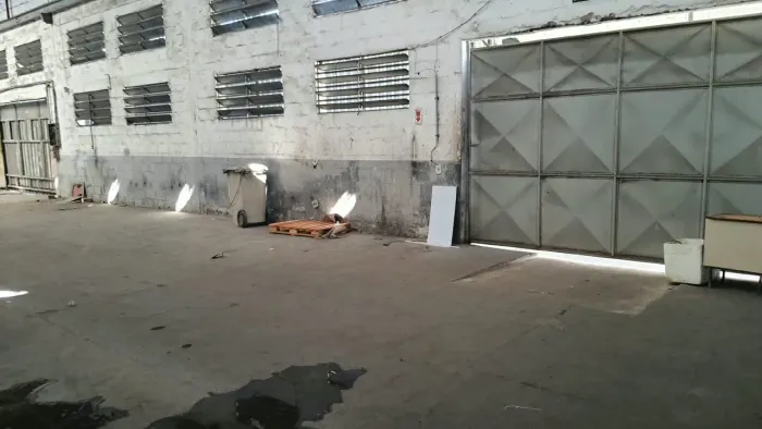 ALUGO GALPÃO COM 1000² NA PENHA