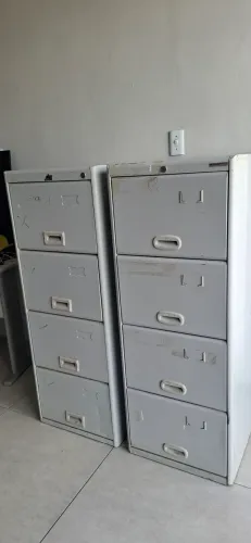 Armário Aço em perfeito estado