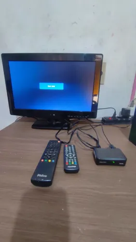 Vendo tv monitor philco 19 polegadas e conversor digital