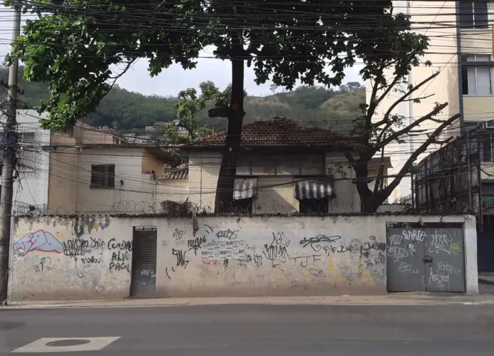 Escola à venda - Excelente oportunidade para investimento<br>