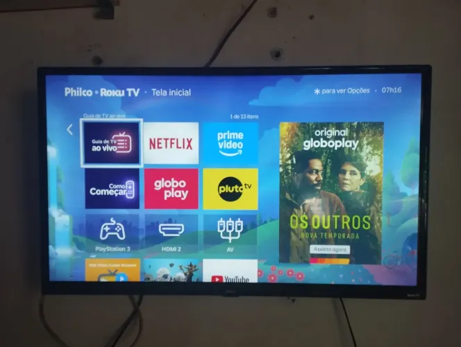 Tv Philco roku smart de 32 polegadas semi nova completa 