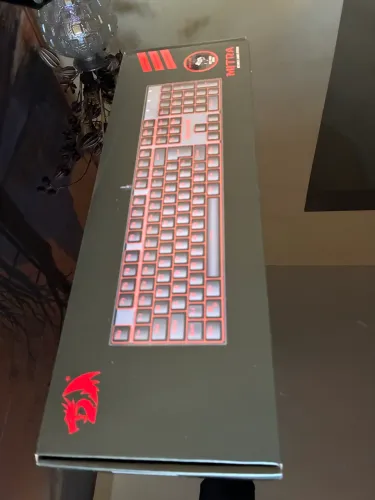 Teclado importado mecânico RedDragon Mitra Lacrado