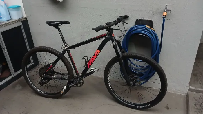 Bike MTB aro 19 1x12| Suspensão High one Ar + Óleo | Freio MT200 Top de Linha