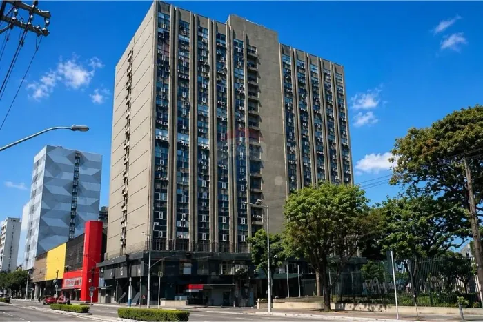 Oportunidade rara no Centro de Vitória: 3 salas comerciais juntas por R$ 365 mil