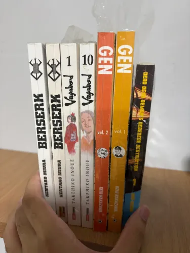 Mangás Berserk, Vagabond e outros