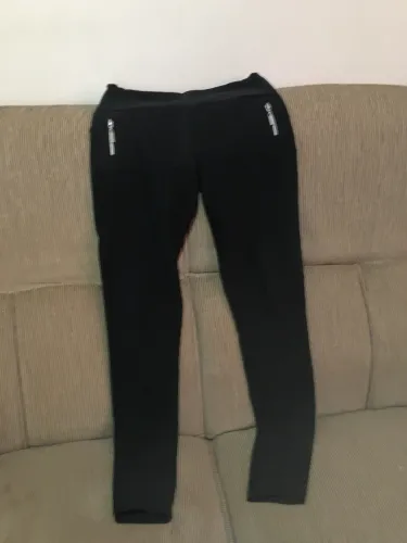 Calça preta estilo legging TAM 36