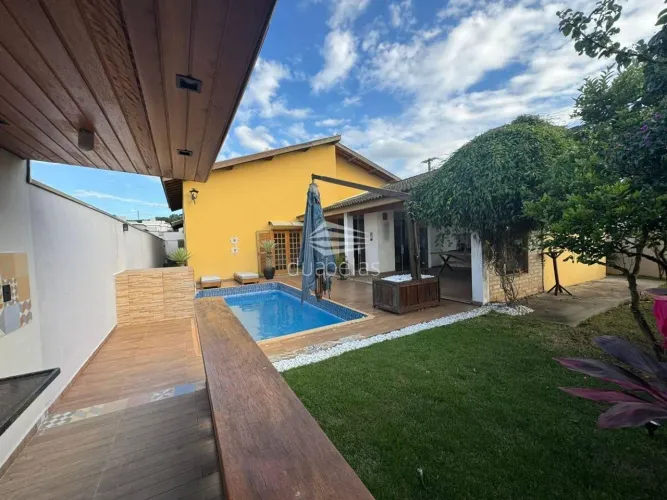 Casa à venda em Condomínio Fechado em Caçapava  Viva com Lazer, Conforto e Segurança!