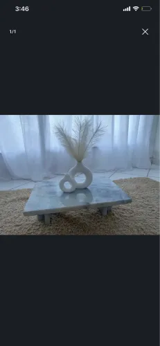 Mesa de centro de mármore