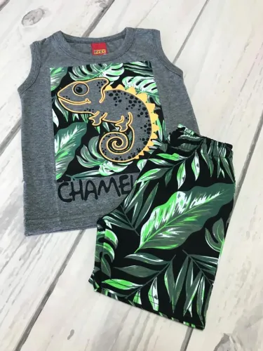 Vendo lote de conjuntos infantis no tamanho 1 ano meninos. (Roupas novas na etiqueta)