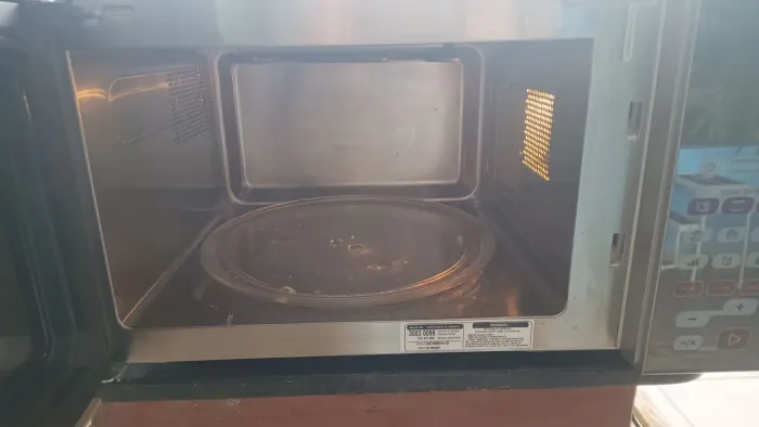 Microondas Brastemp 30 litros 127V inox com função Grill