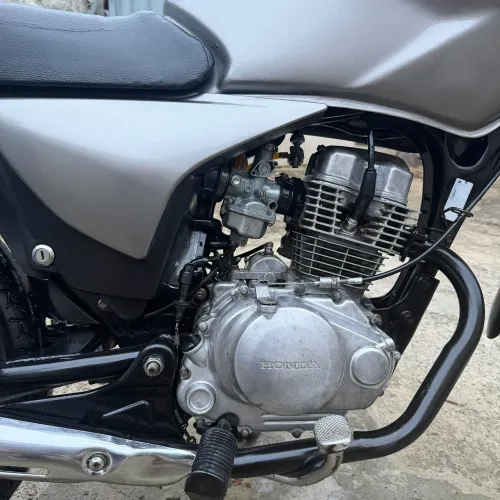Titan 150/2006 Inteira!