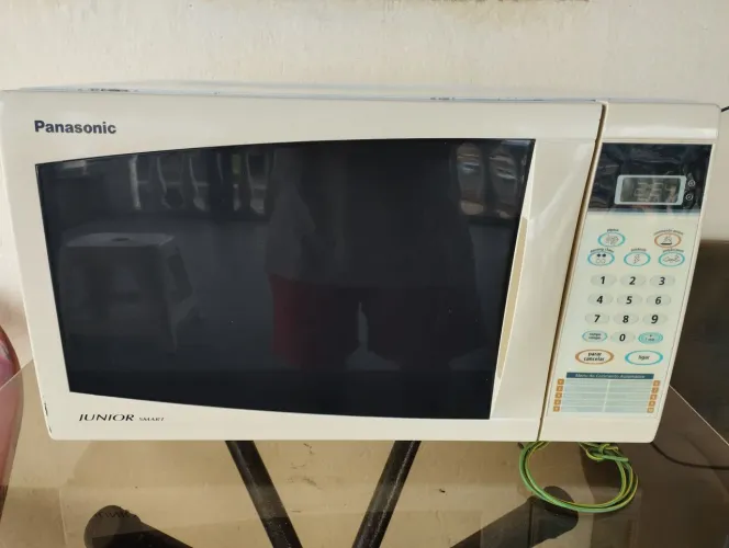 Microondas Panasonic junior smart 28 litros