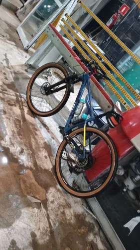 bike Caloi xplore Camp Tam 17 toda Shimano (TROCO POR SPEED)