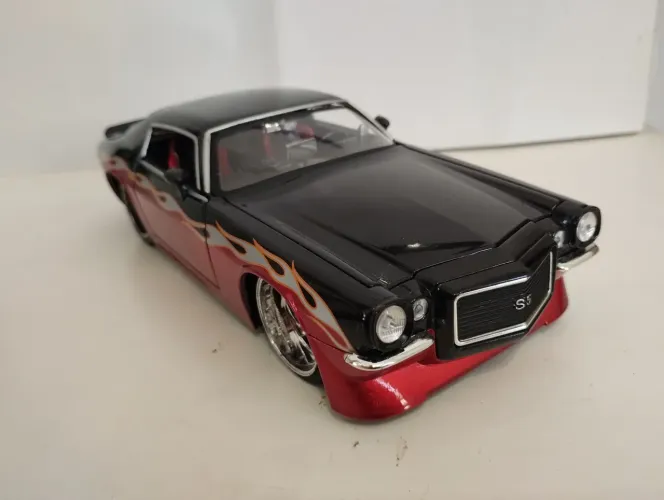 Miniatura antiga 1/24 Chevy Camaro SS 1971