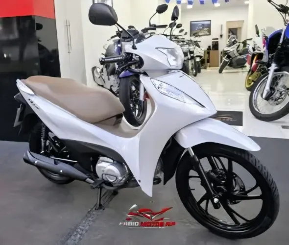Biz 125 Ex / Ano: 2025