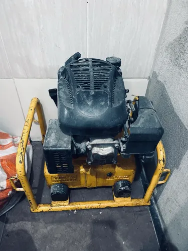 01 MOTOR DE PRENSA HIDRÁULICA Á GASOLINA CIVITELLA  01 Talha Manual Catraca Alavanca