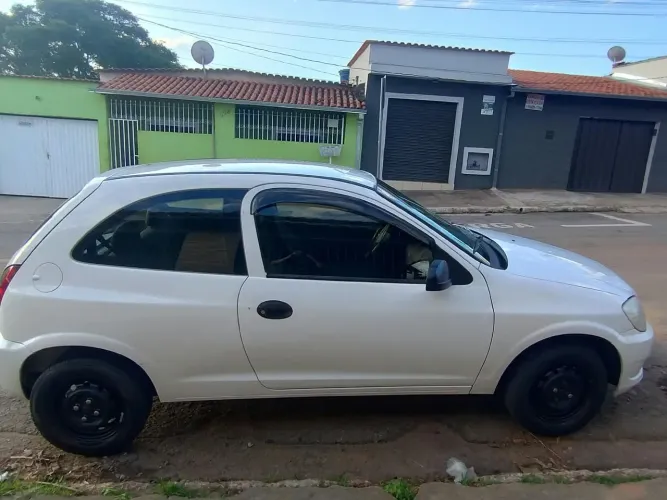 Chevrolet Celta Life/ LS 1.0 MPFI 8V Flexpower 3P 2013