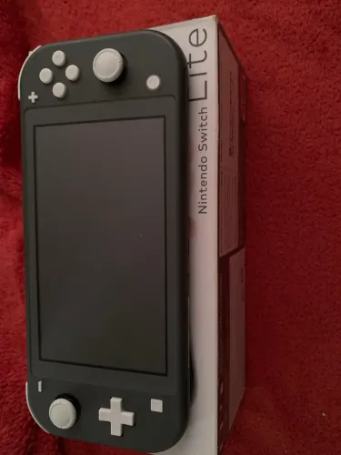 Vendo Nintendo Switch Lite