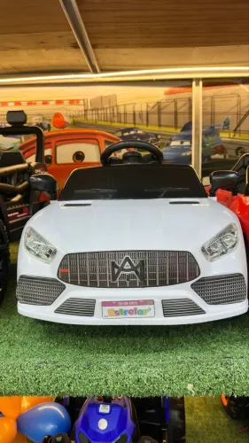 Mercedes infantil 