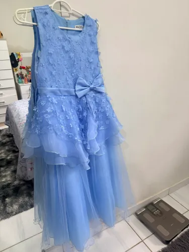 Vestido Azul (festa das flores, florista)