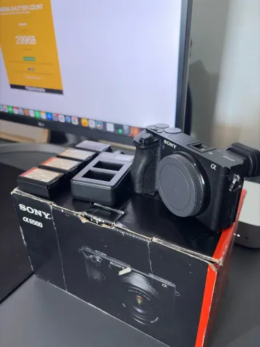 Câmera Sony a6500 + 4 baterias (ÓTIMO ESTADO)