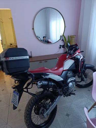 XRE Rally a mais linda, moto impecável nenhum detalhe