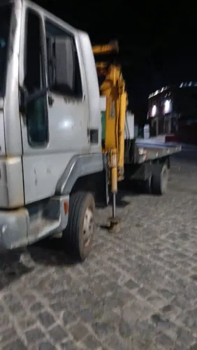 Ford cargo 712 munck phd 4.503