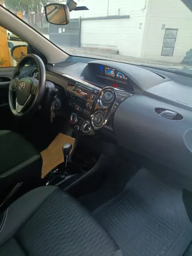 Toyota Etios X Plus Sedan 1.5 Flex 16V 4P Aut. 2020