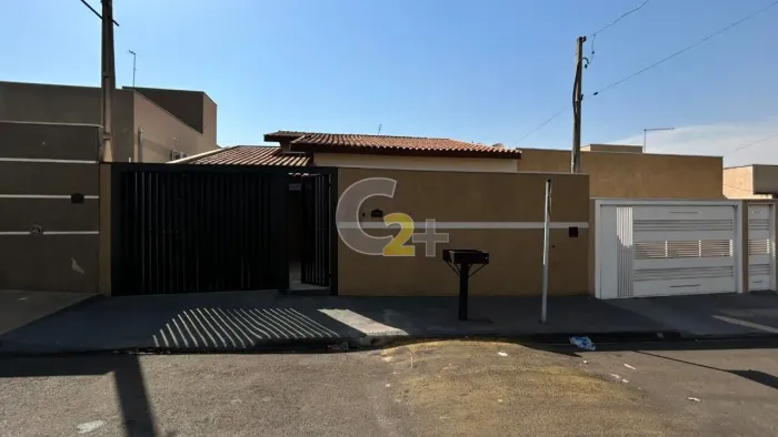 CASA EM GUAPIAÇU BAIRRO ANTONIETA 2 _ PROXIMO A REPRESA 3DORMS 2 VAGAS