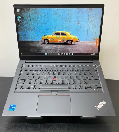 Notebook thinkpad processador i5 11 geração Memória ram 8 giga SSD 256 gb Bateria boa