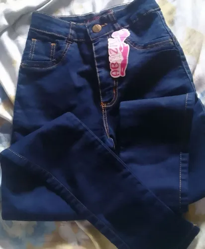 Calça jeans Abusv Tam 38 pequena
