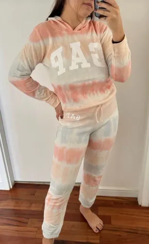 conjunto gap moletom e calça tie dye p
