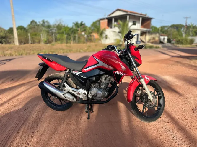 Titan 160