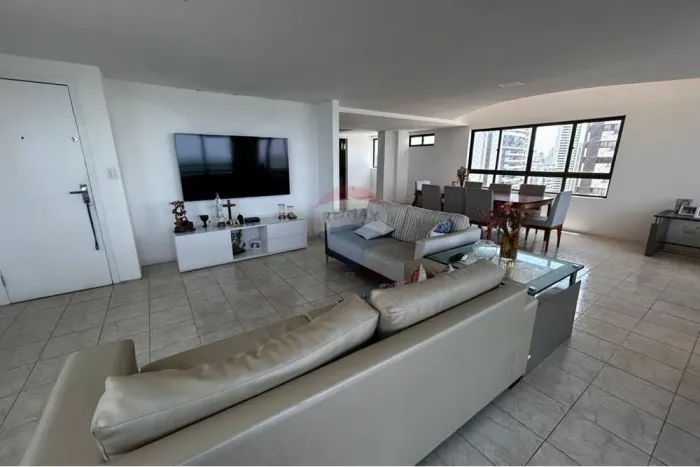 Cobertura Duplex na Av Boa Viagem 5 Quartos, sendo. 4 Suítes e Piscina Privativa
