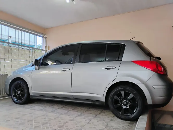 Nissan Tiida S 1.8/1.8 Flex 16V Mec. 2008