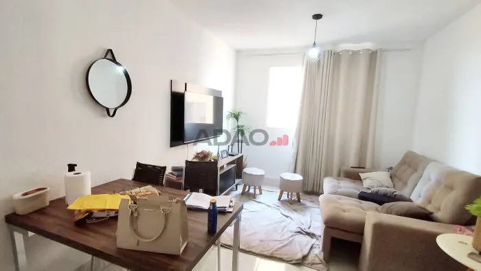 Apartamento 2 quartos 1 vaga ao lado jardins Madri.