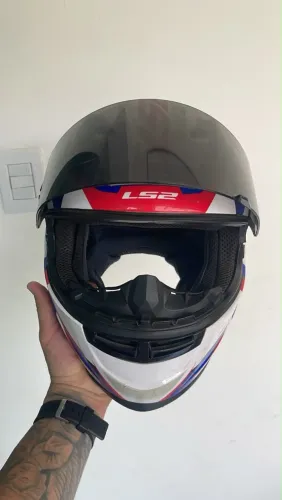 CAPACETE LS2 USADO EXCELENTE ESTADO