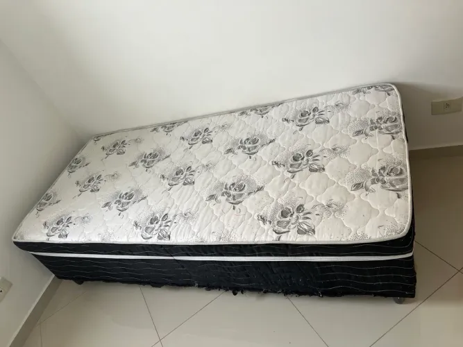 Cama de solteiro 