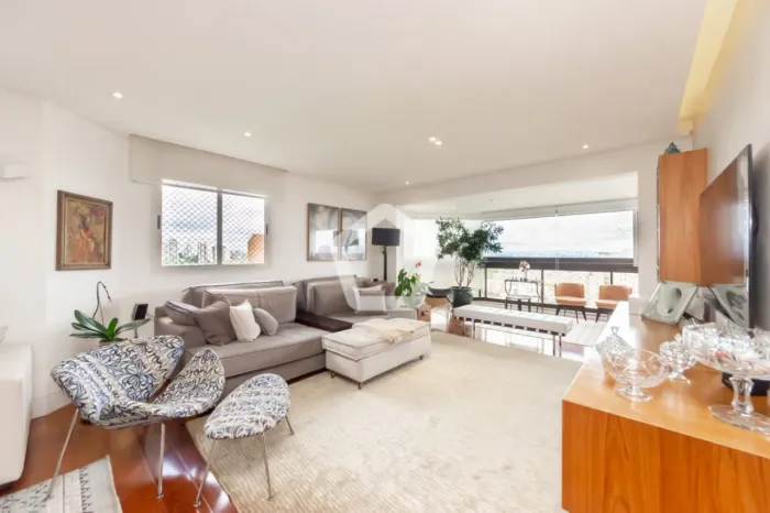 Apartamento para venda em Paraíso do Morumbi com 4 quartos, sendo 4 suítes, 245m²