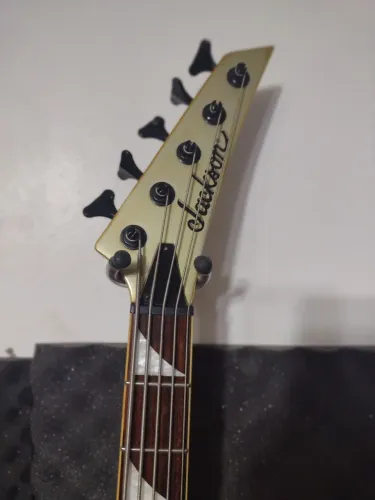 Baixo Jackson Concert V 