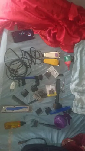 Desapego desse kit completo de barbearia!