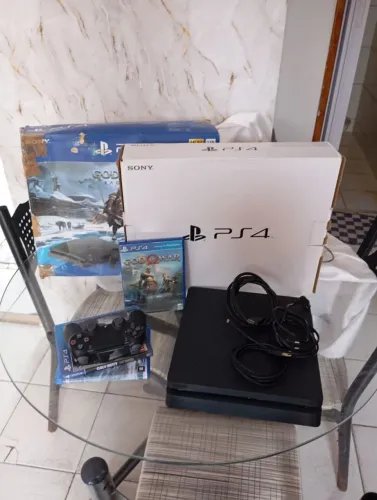 Vende-se ps4 lacrado