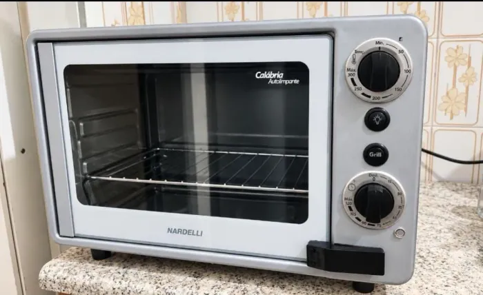 Forno elétrico seminovo