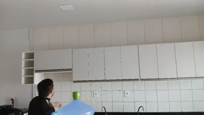 Armário de cozinha branco