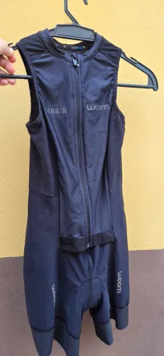 Macaquinho de triathlon feminino woom carbon sem manga tamanho p - como novo